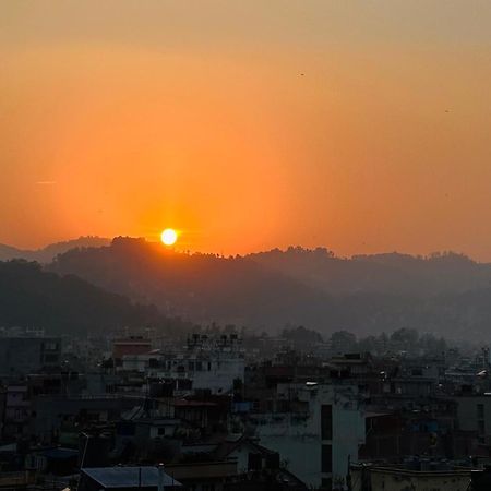 Yog Hostel Kathmandu Buitenkant foto