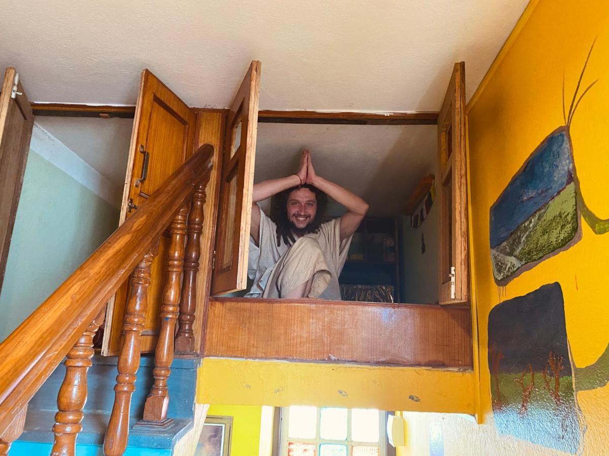 Yog Hostel Kathmandu Buitenkant foto